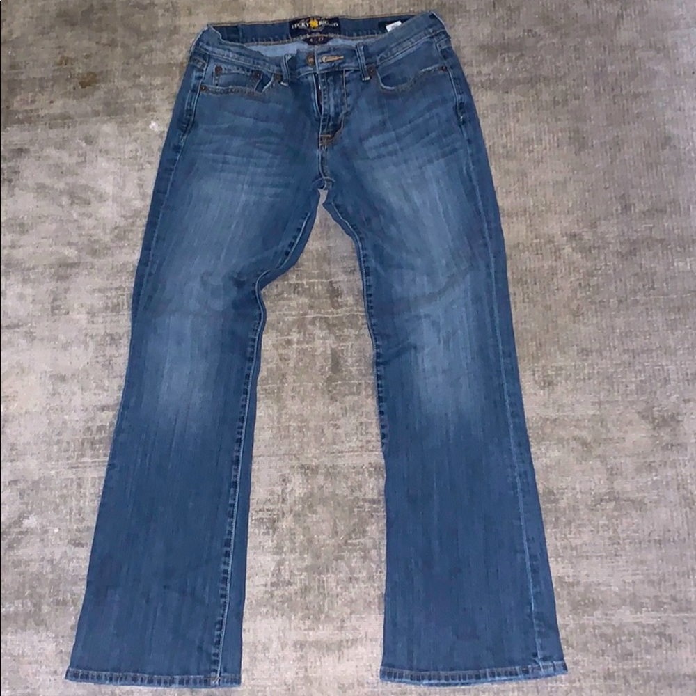 Dark blue any occasion jeans! Right for you.